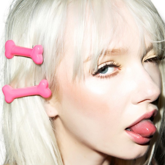 Pair of White Bone Hair Clips - Picture 3 of 6